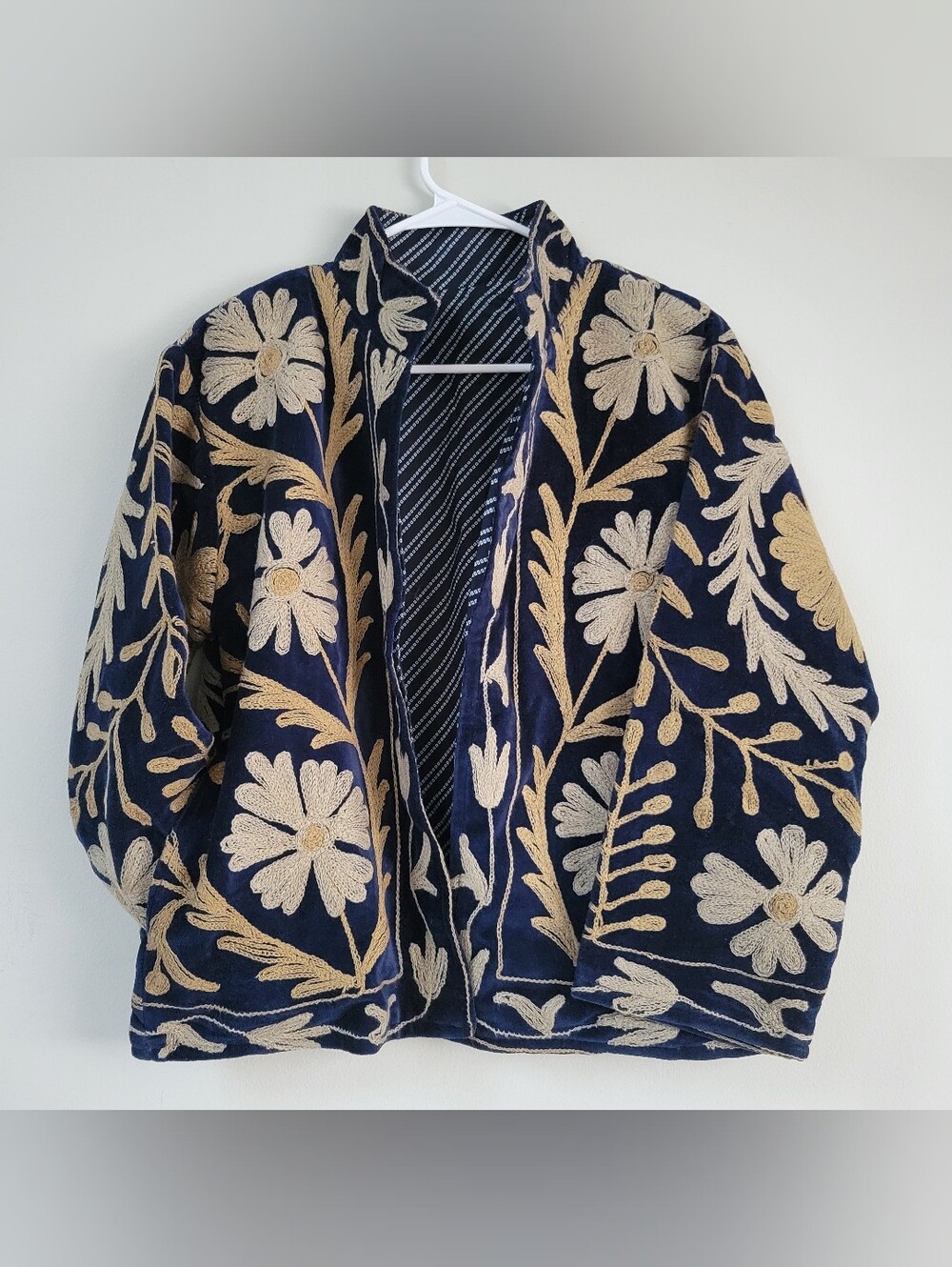 Unbranded Blue Velvet Suzani Embroidered Jacket Women Size S* Maximalist Boxy